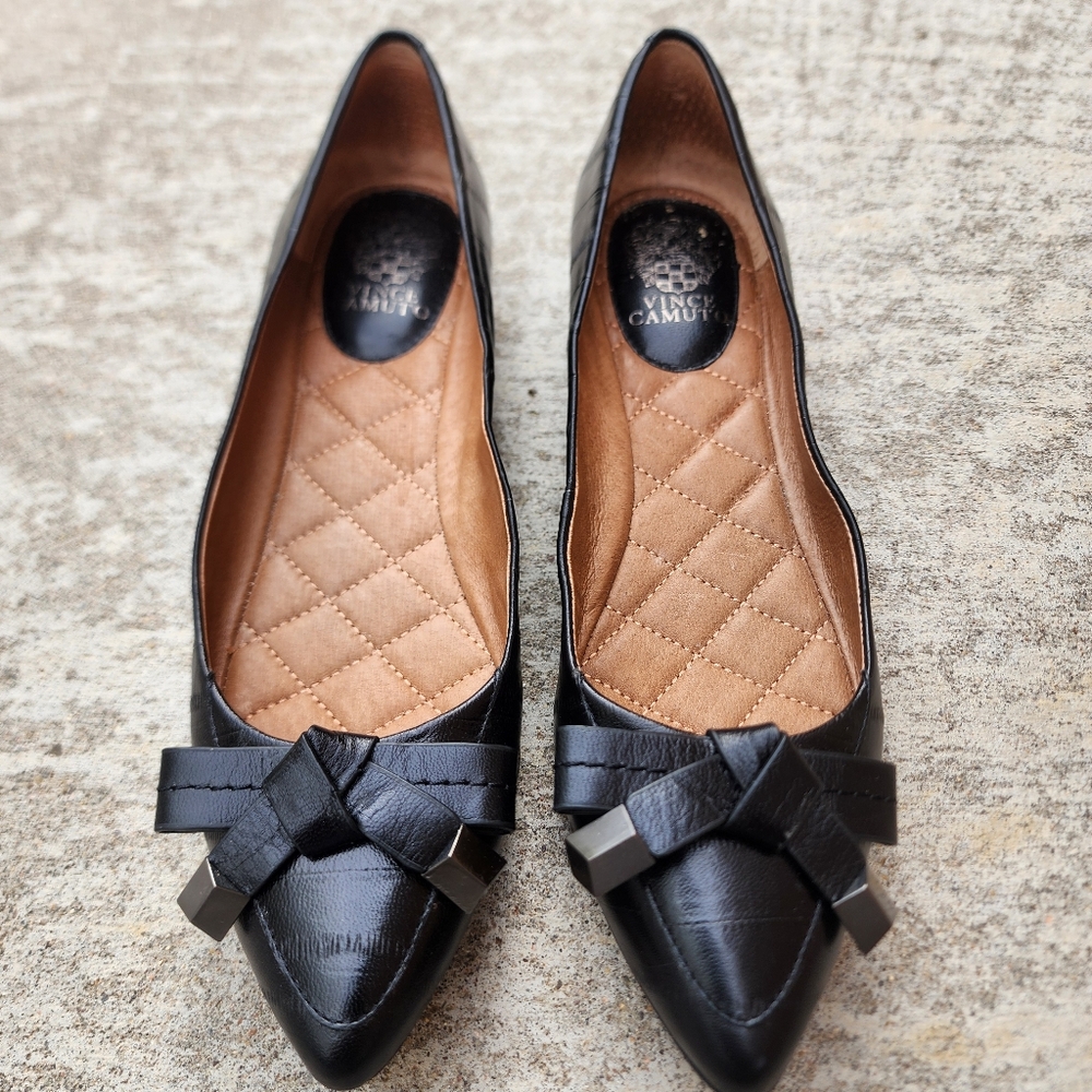 Vince Camuto‎ Bowmel Ballet Flats Black Leather Point Toe Classic Chic, Sz 8.5